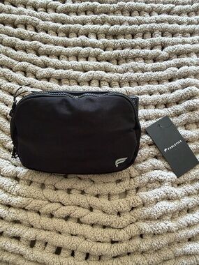 Fabletics The Belt Bag - Black Fanny Pack